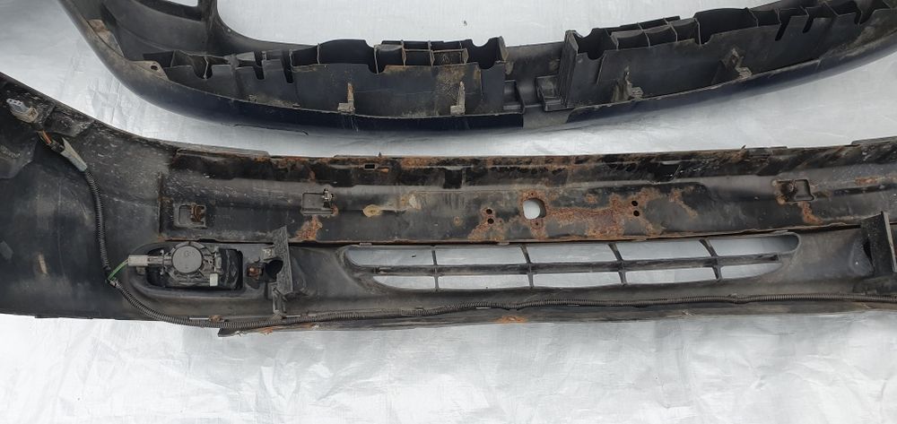 Бампер  рено лагуна 1..універсал