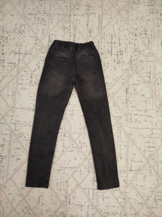 Продам джинси б/у!