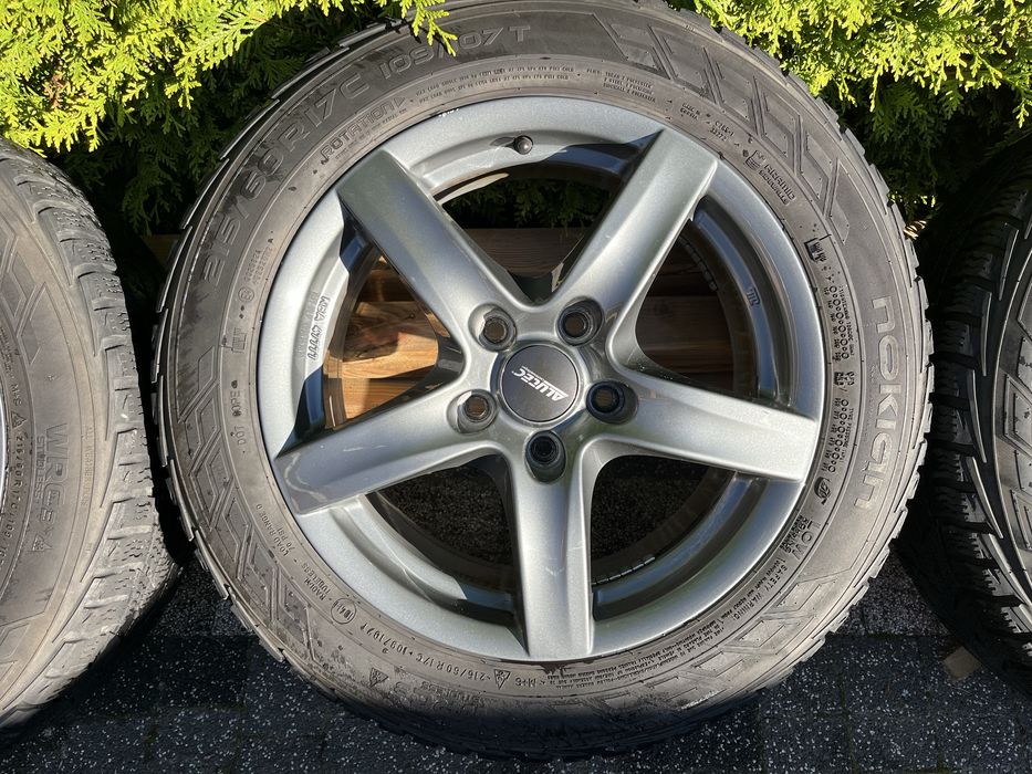 Felgi alufelgi 17 VW transporter caravelle mulitvan ET55 5x120 opony