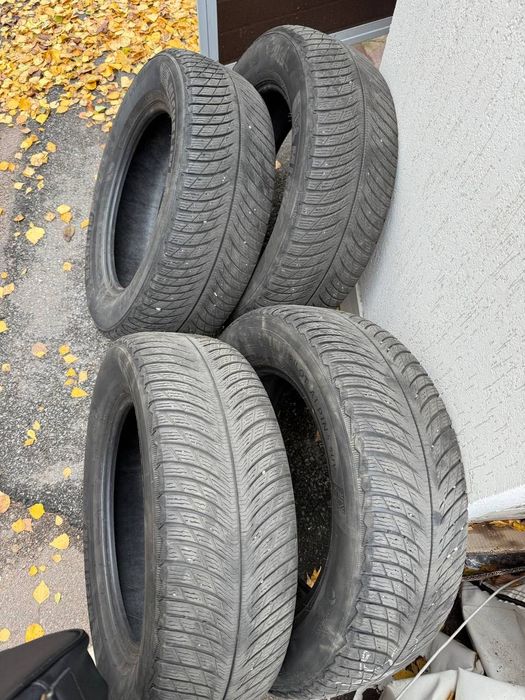 Шини Michelin R-17