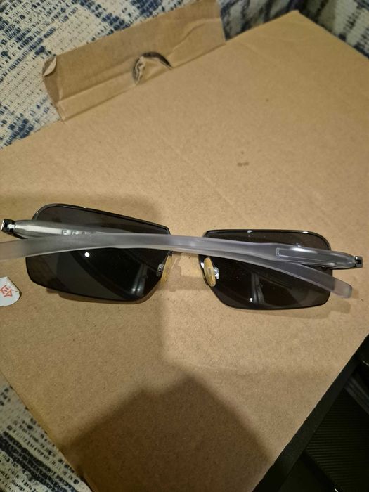 óculo Prada modelo SPR 71C 5AV-5M1, original bom estado