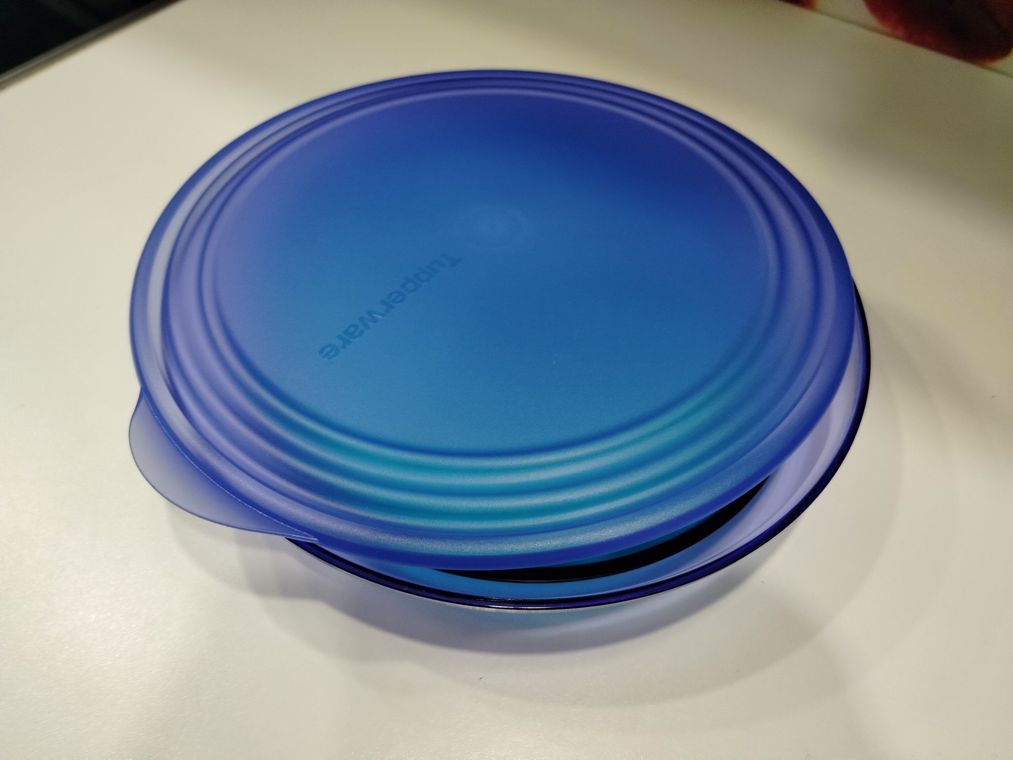 Półmisek pojemnik Tupperware Elegancja z pokrywką 1,5 l