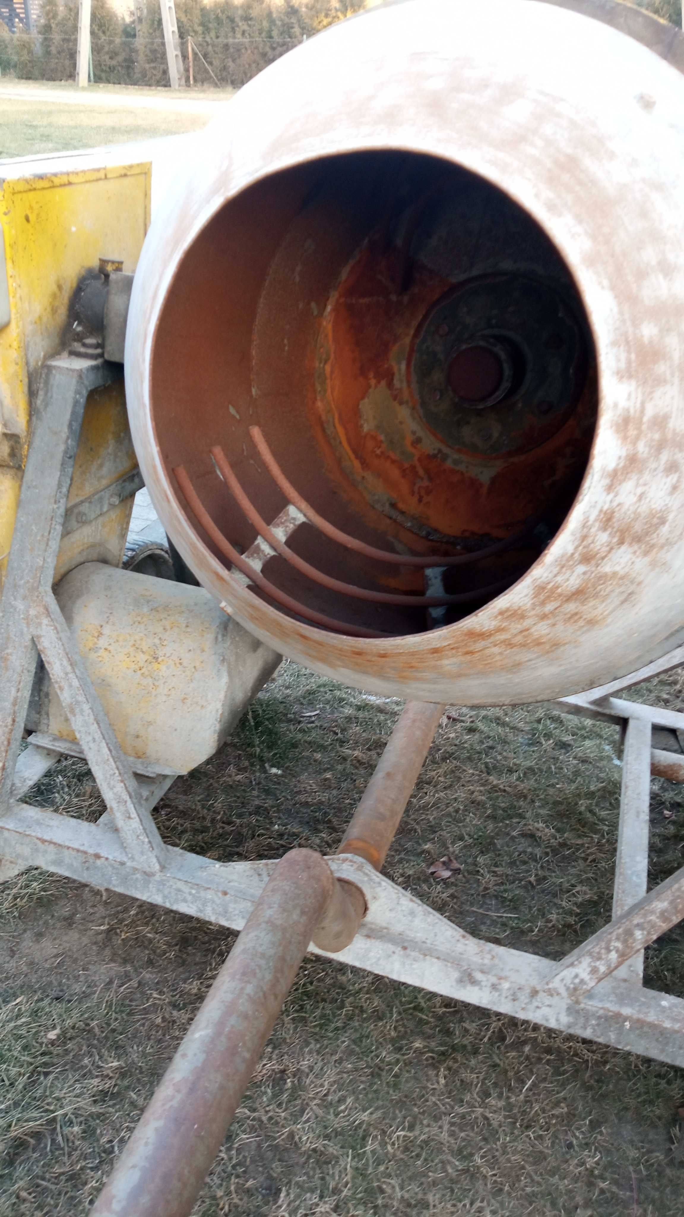 Betoniarka 370 litrów, 380V