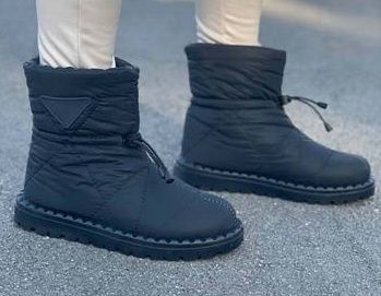 Дутики жіночі , стан нових