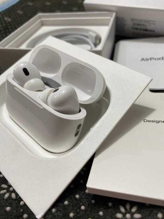 Оригінал AirPods Pro 2