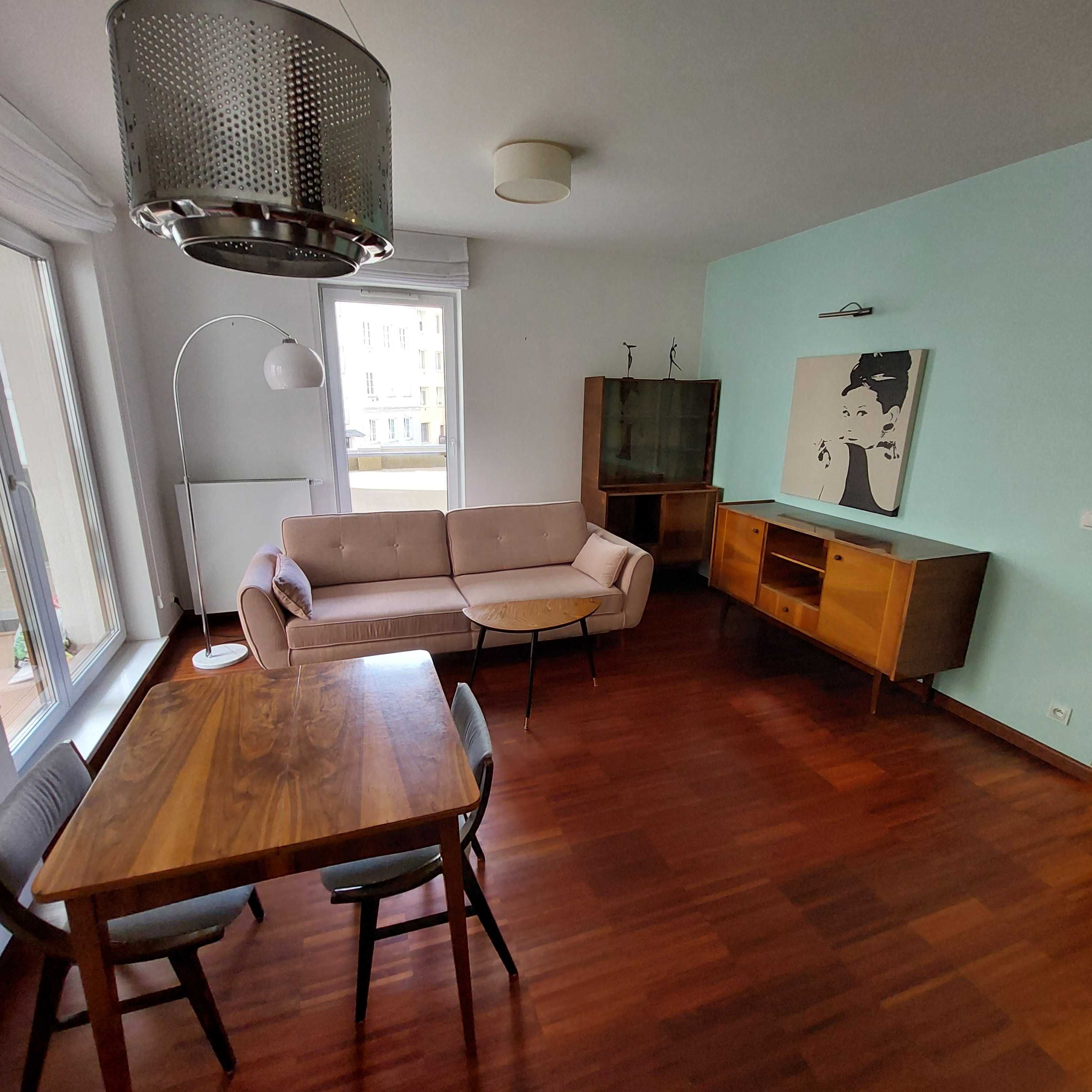45 m2, dwa pokoje, METRO SZWEDZKA