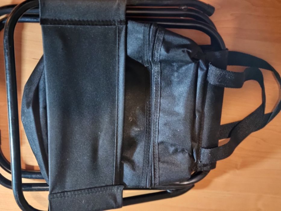 Małe krzesełko składane