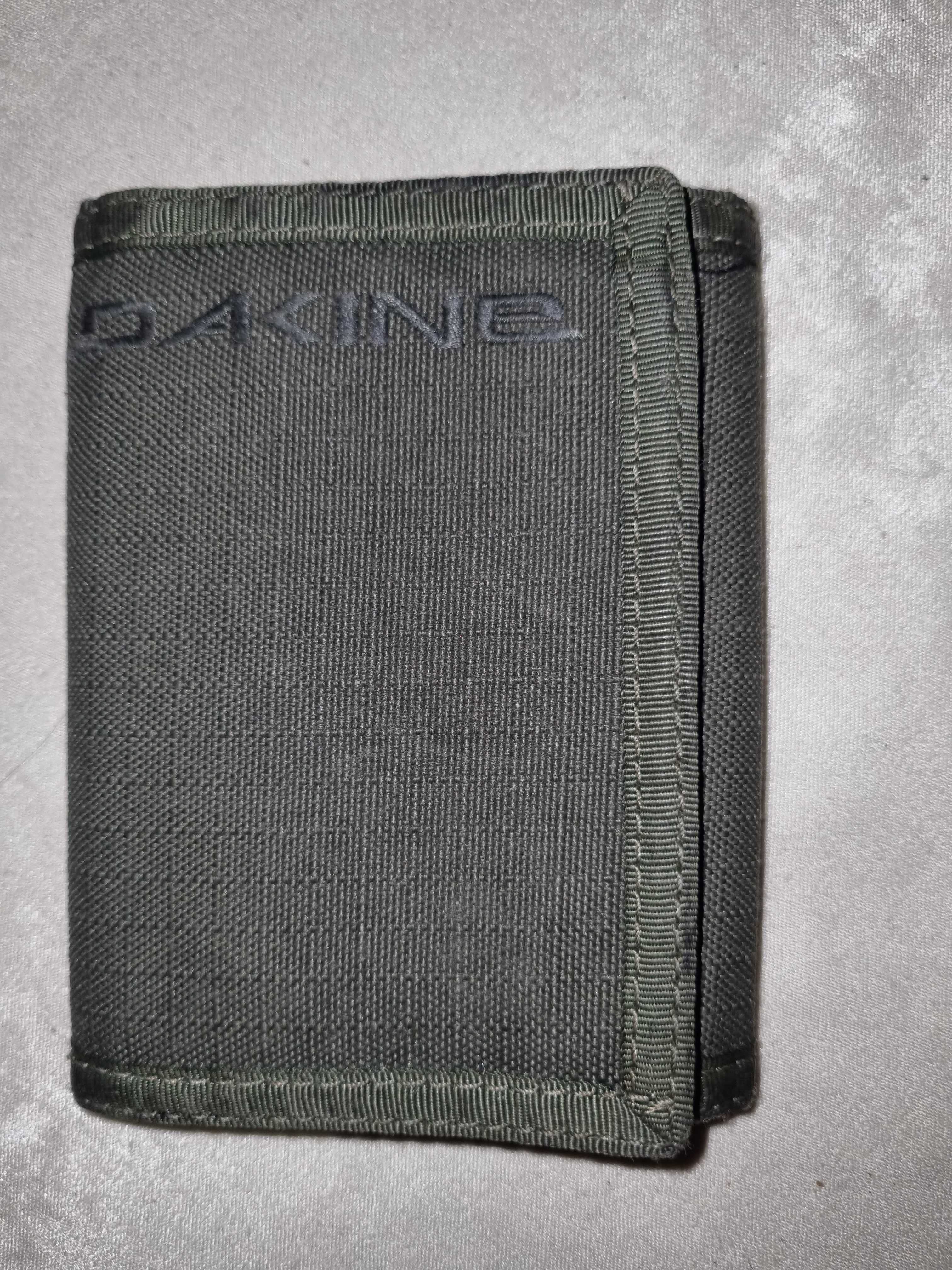 Кошелек Dakine VERT RAIL WALLET carbon