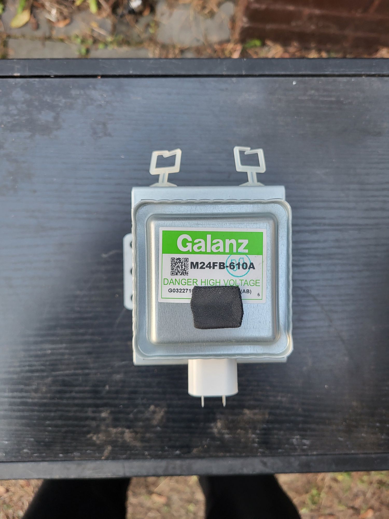 Magnetron części do mikrofalówki Whirlpool c00566.607