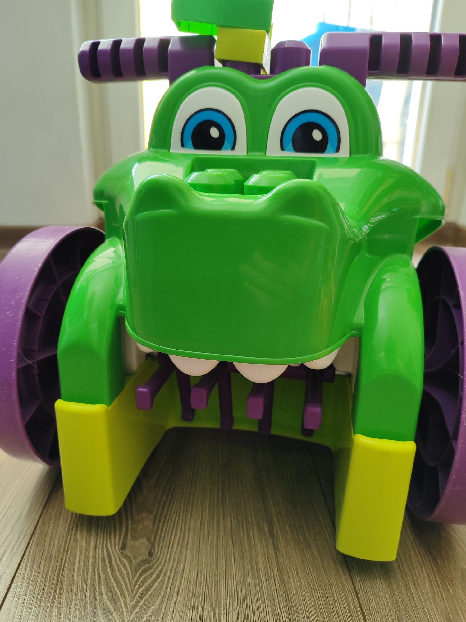 Jeździk fisher price krokodyl