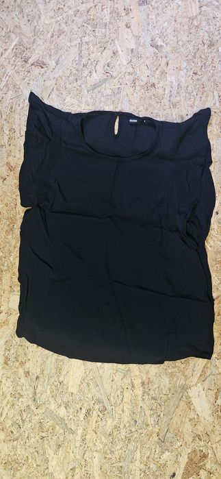 Bluzka czarna z falbanką Cropp rozm. 38