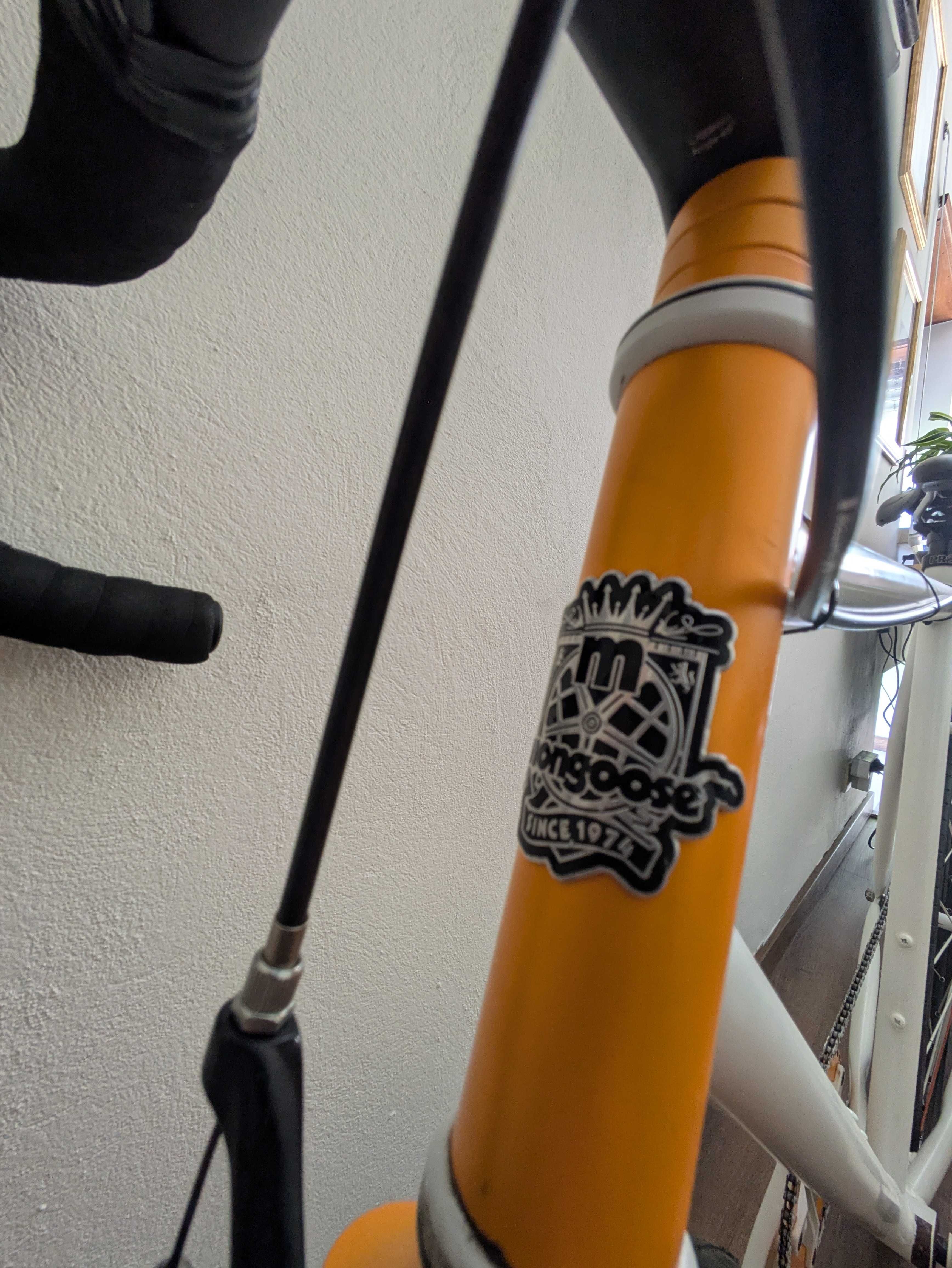 Bicicleta de estrada Mongoose