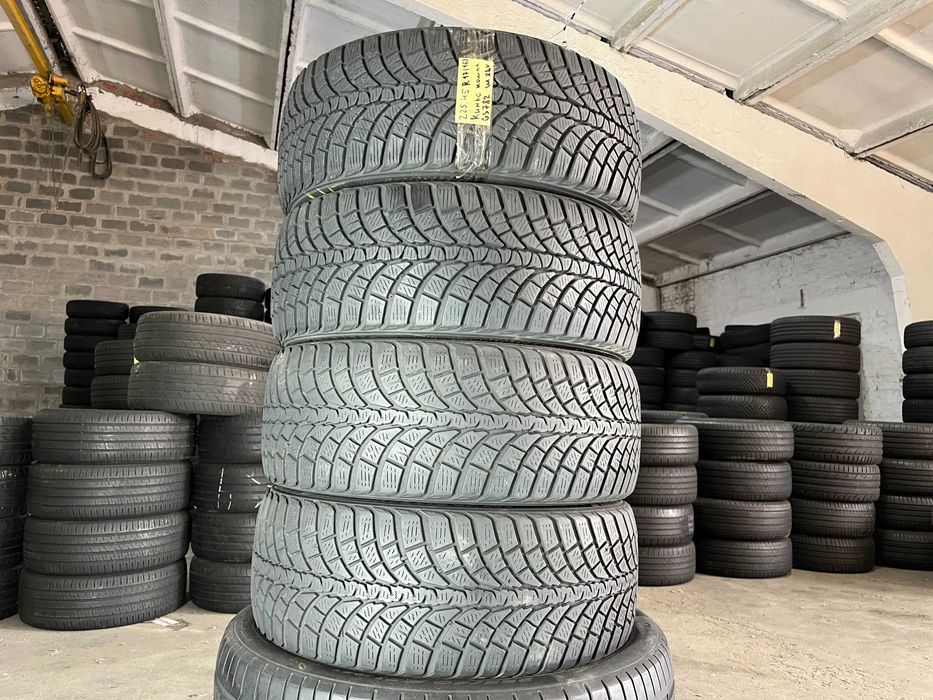 GS782 Зимові шини 225/45r17 Kumho WinterCraft WP71 комплект резина р17
