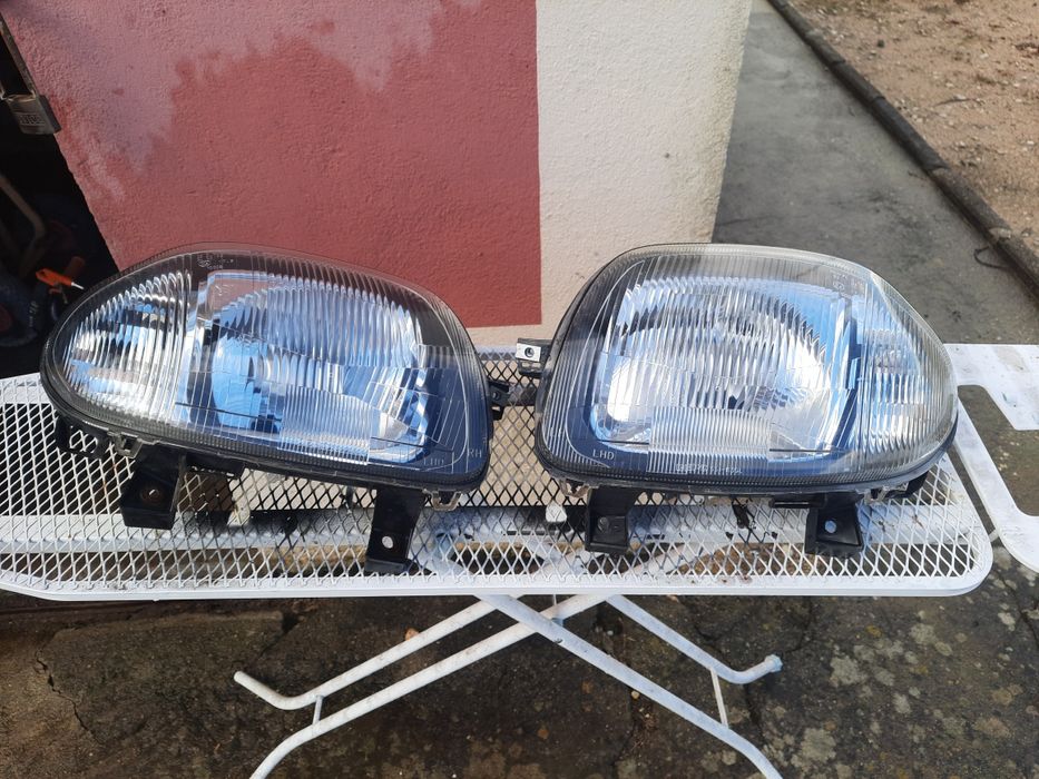 Faróis Renault Clio 2 fase 1