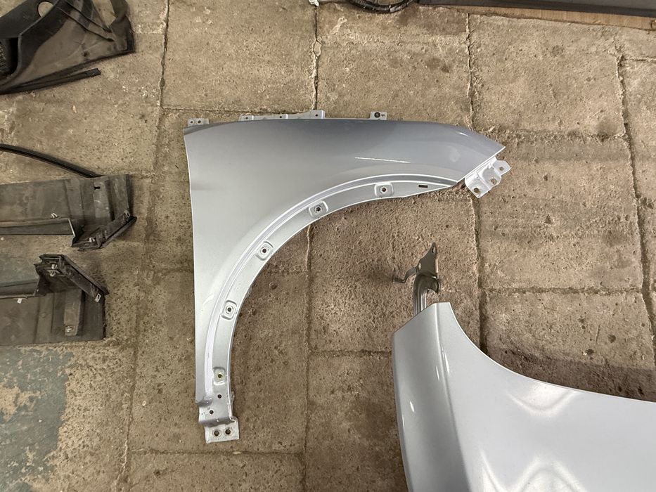 Капот в сборе Chevrolet Bolt EV 2017-2021 цвет 134B