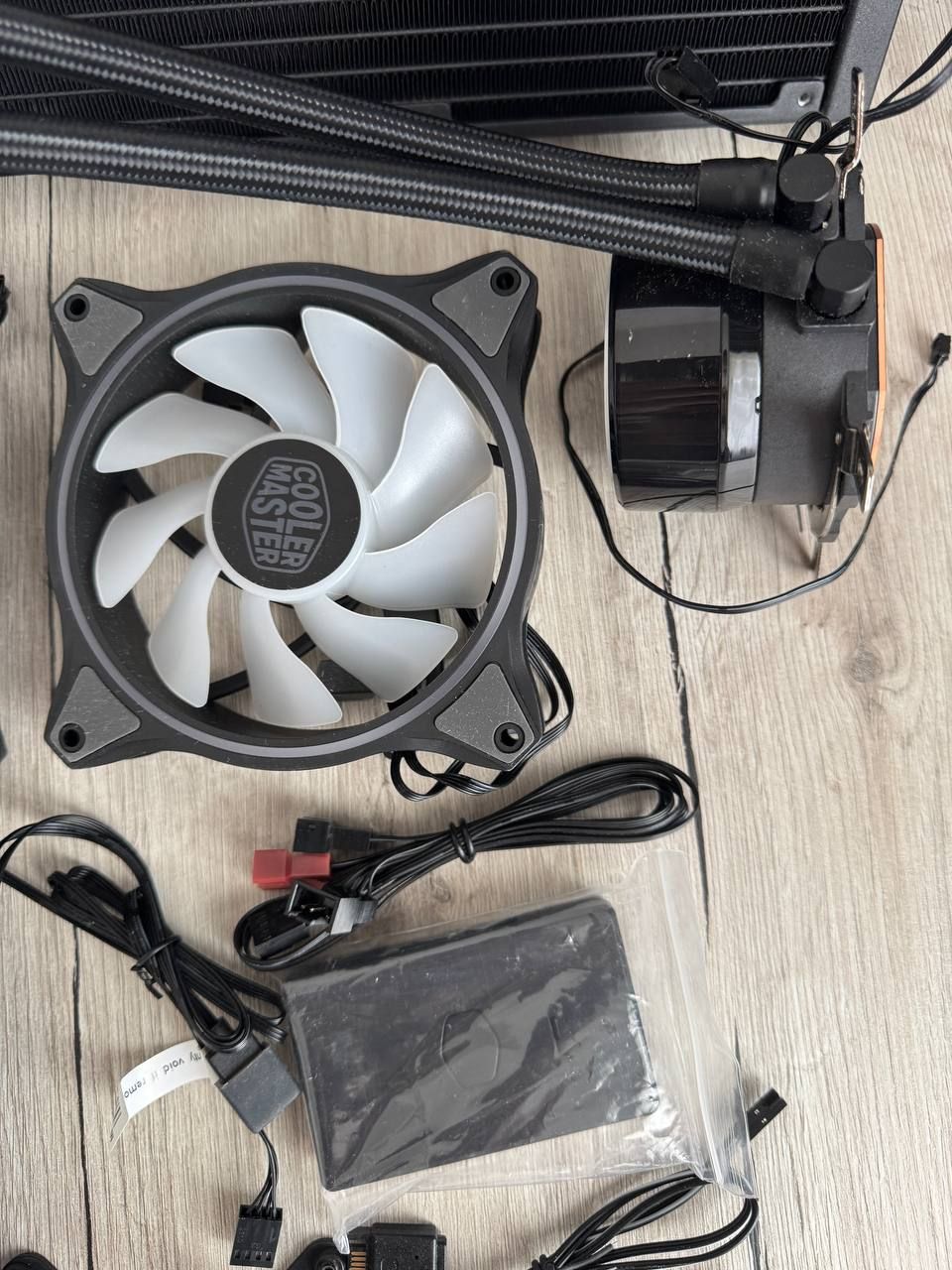 Система рідинного охолодження Cooler Master Liquid ML360 Illusion