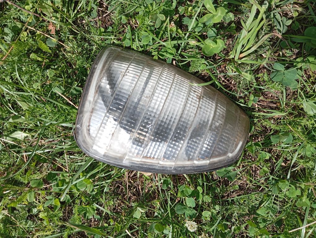 Kierunkowskaz reflektora lampy przód Lewy przód Mercedes W123 Beczka