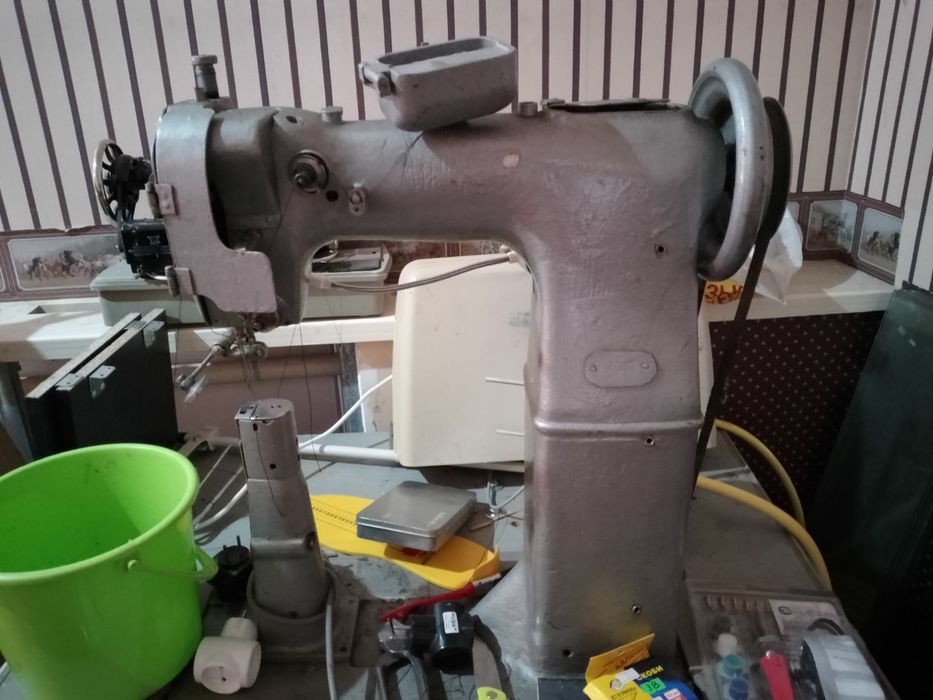 Машинки ,колодки ,кожа и многое другое