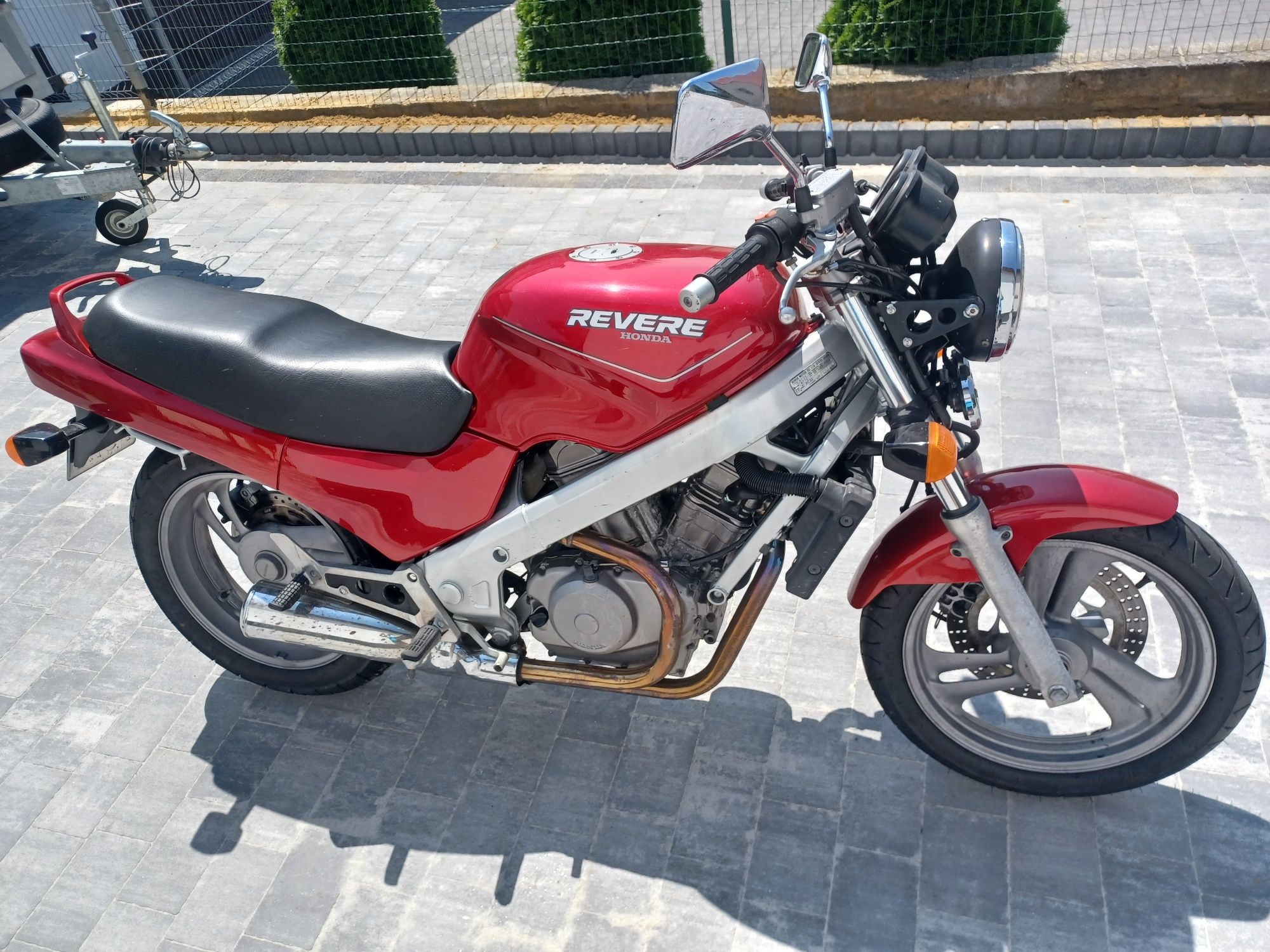 Honda NTV Revere 650
