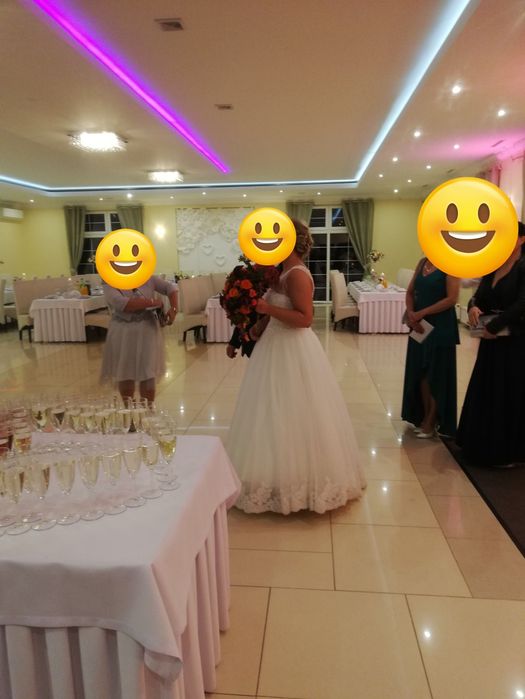 Suknia slubna regulowany gorset