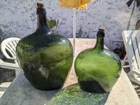 2 garrafas antigas grandes