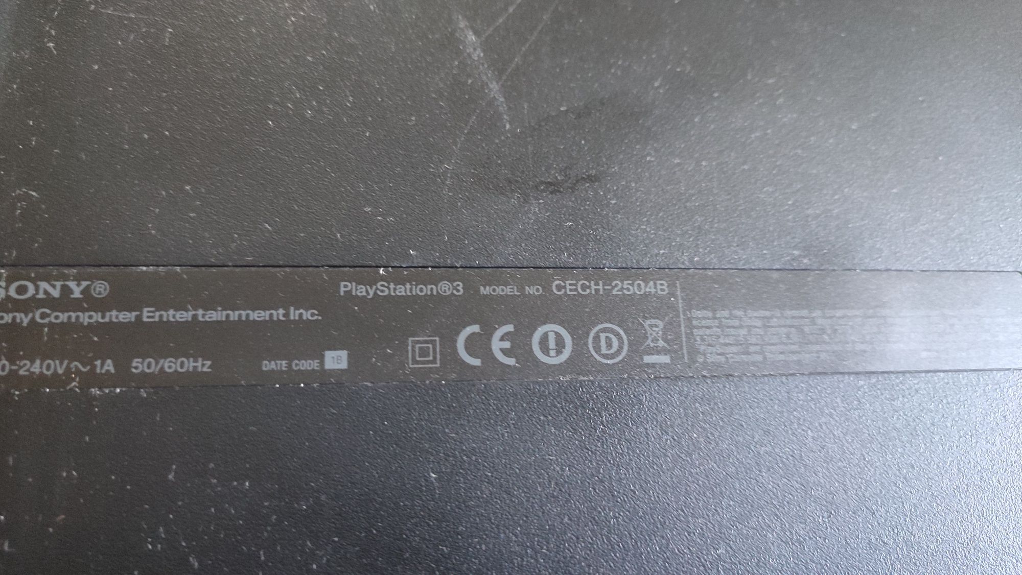 PS3 slim CECH-2504B 9 gier
