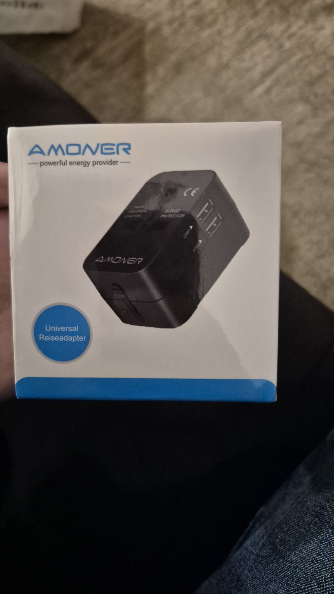 Adaptador tomada de viagem universal