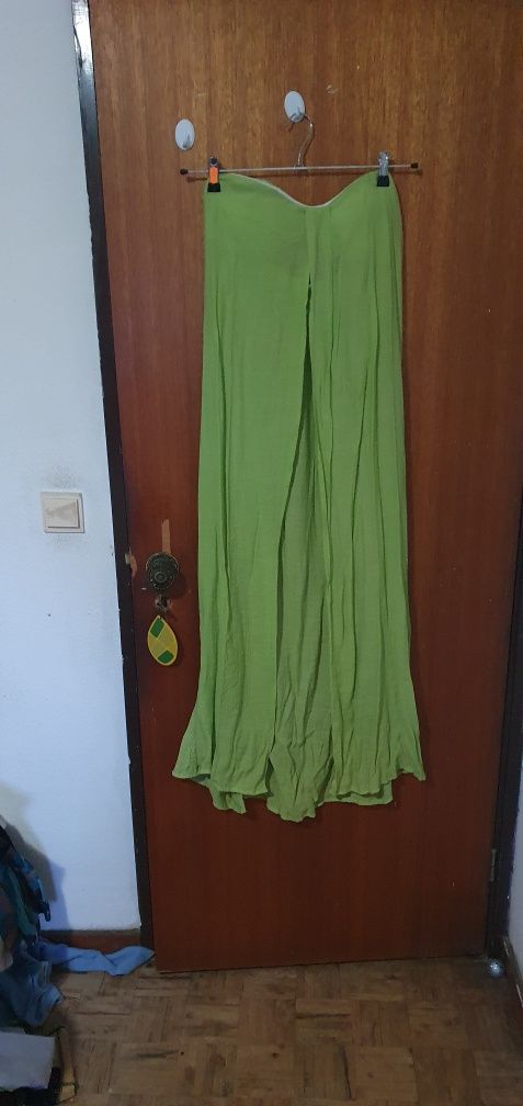 Conjunto calças e tope comprimidos