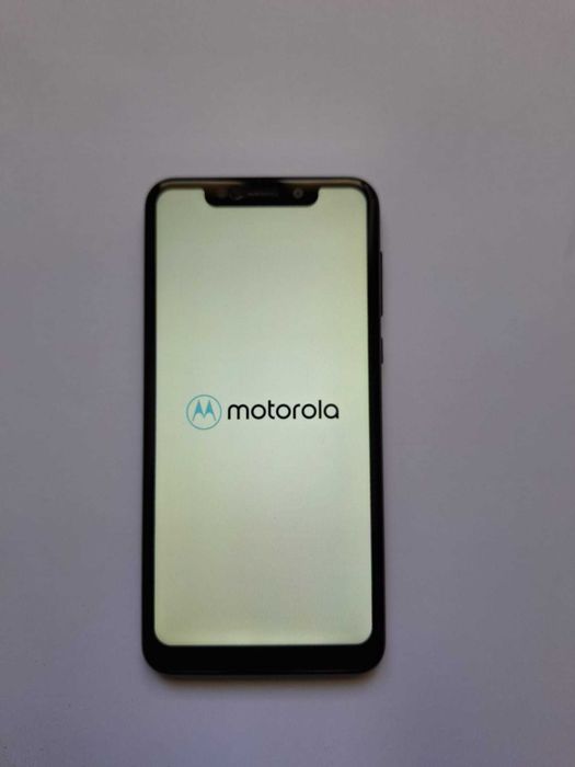 Telemóvel Motorola One