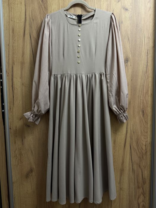 Сукня бежева міді максі ідеальні