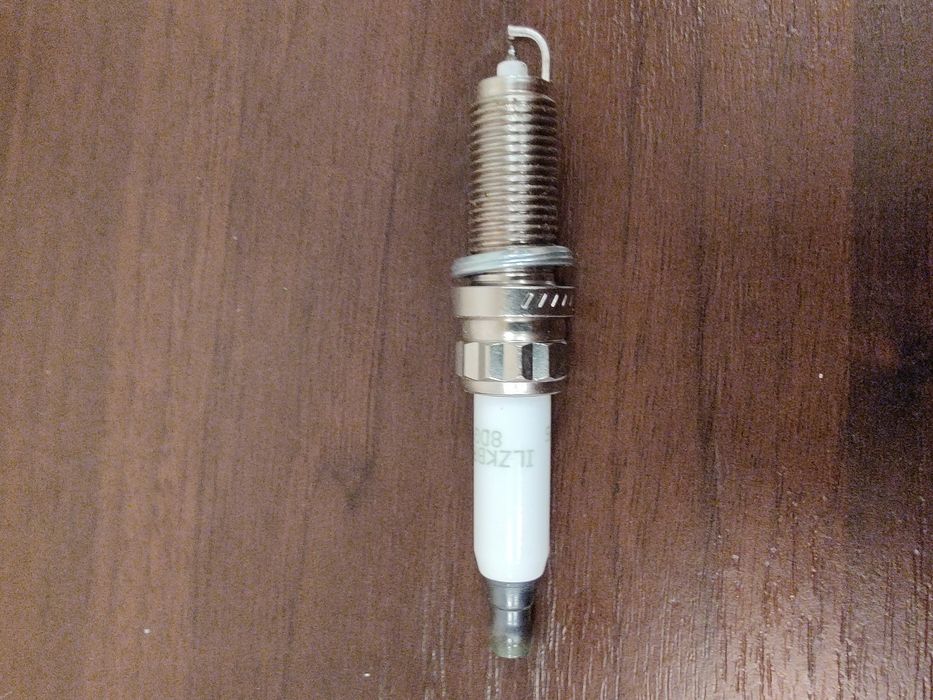 Свіча запалювання NGK Laser Iridium ILZKBR7B8DG 95770