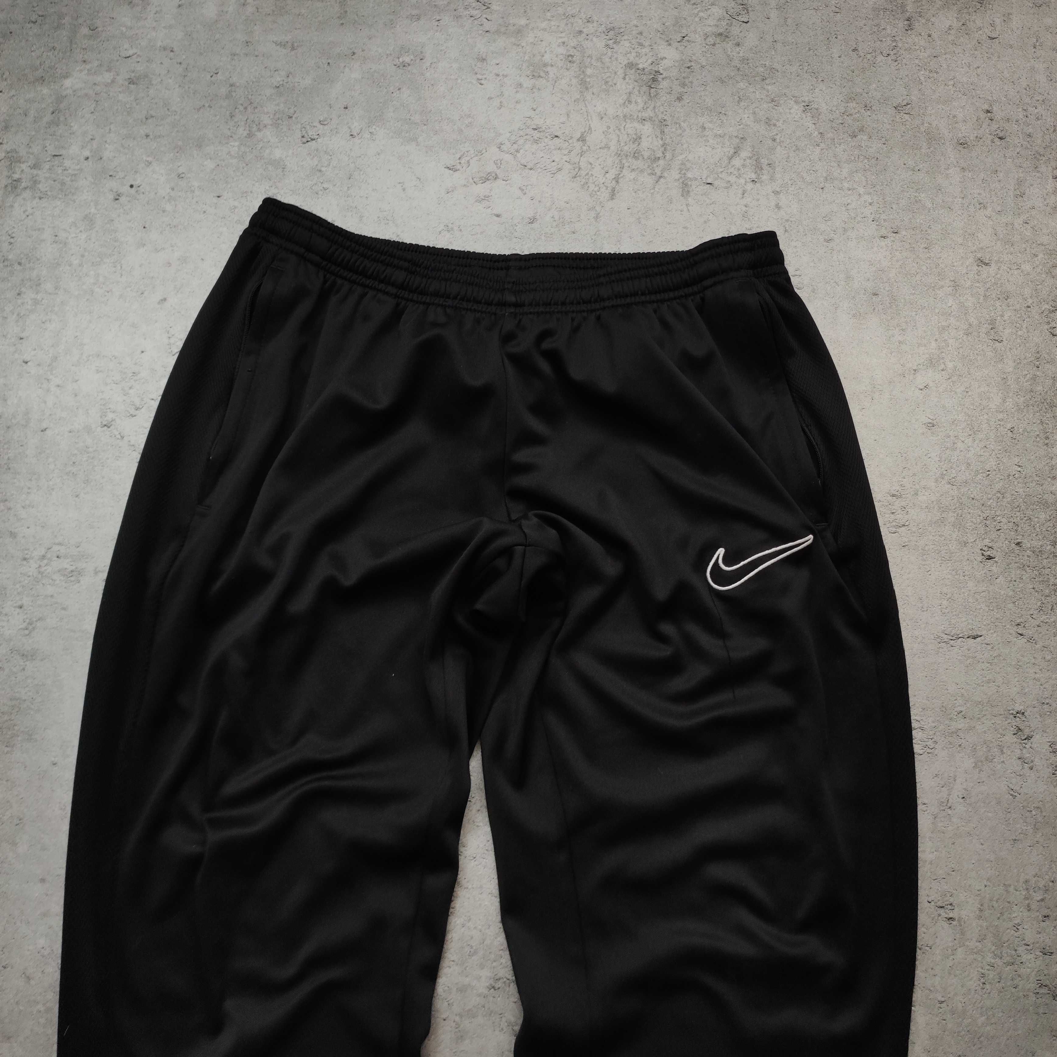 MĘSKIE Dresy Sportowe Joggery Trening Śliskie Nike Dri-Fit Football