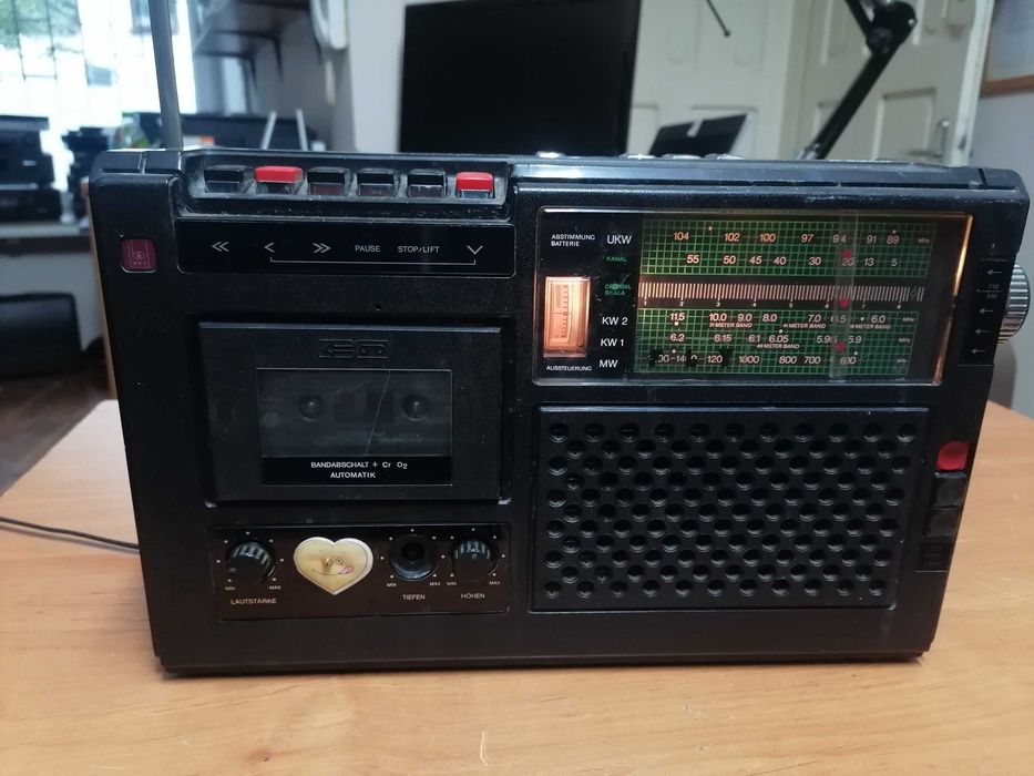 Radiomagnetofon RFT R4200