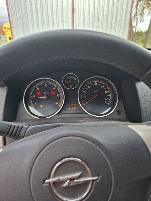 Opel Astra h 1.9 cdti