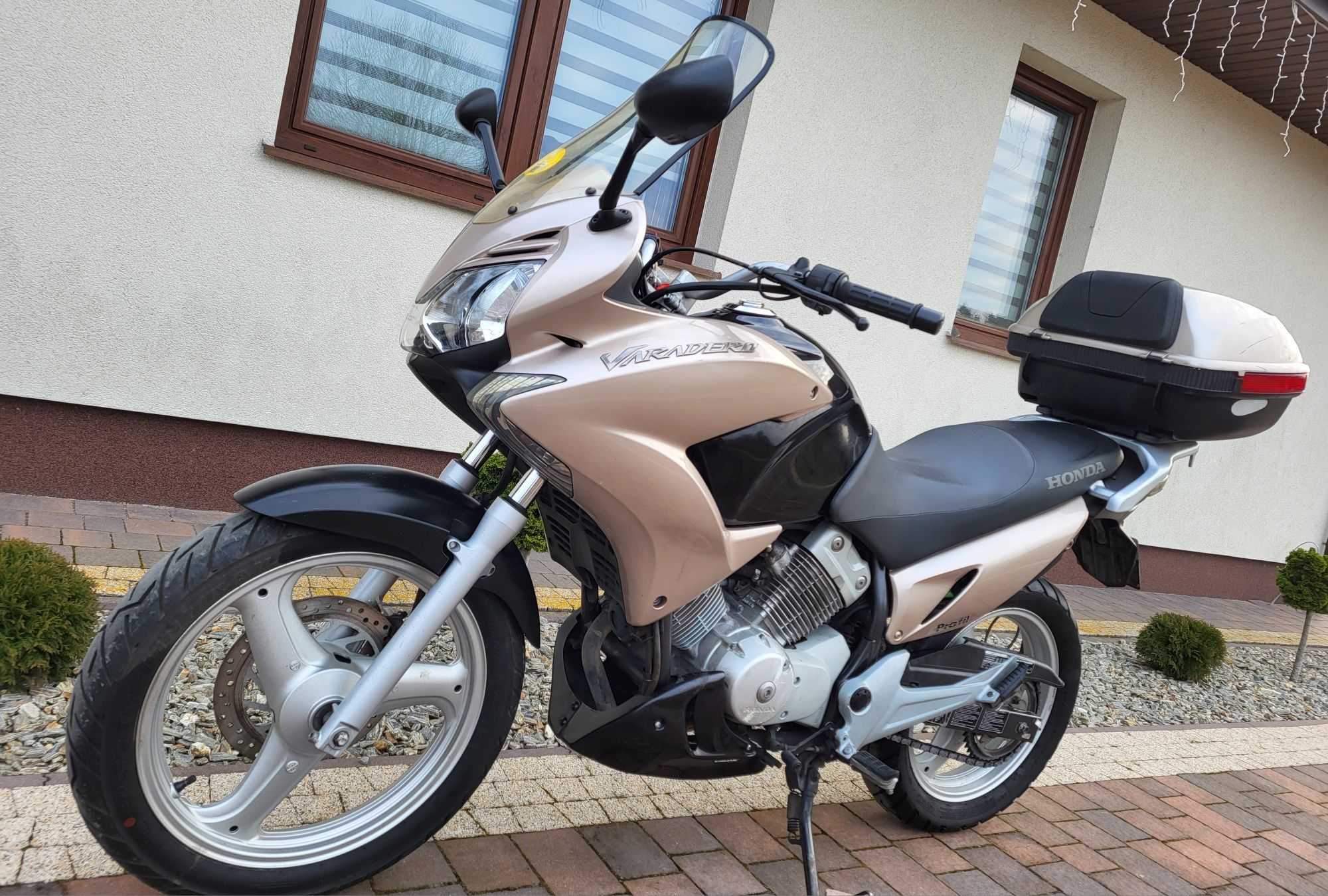 Honda varadero 125.