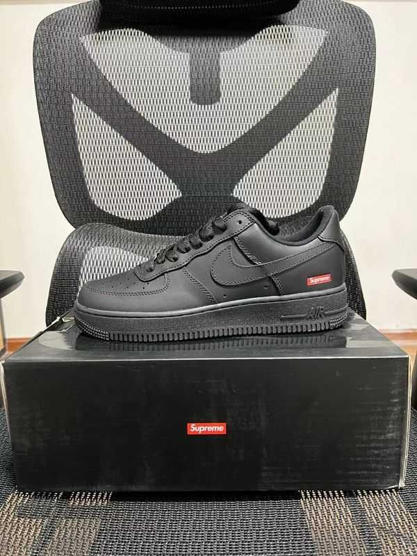 Spot/Polska lokalny -- Nike Air Force 1 Low Supreme Black R. 40