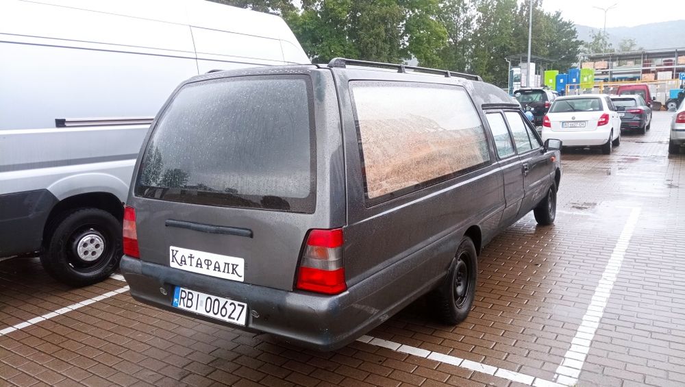 Оригінальний катафалк  Полонез без торгу.