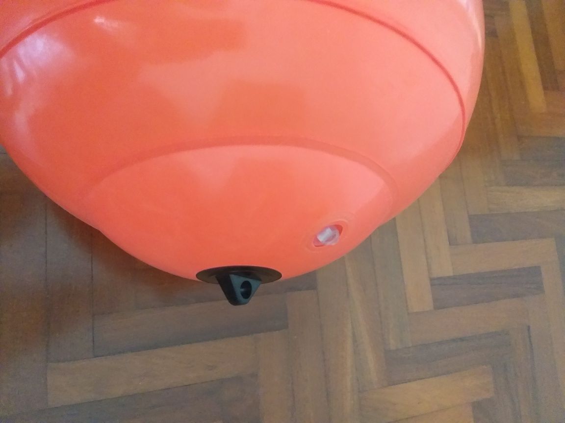 Bóia redonda Beuchat de caça submarina com bandeira