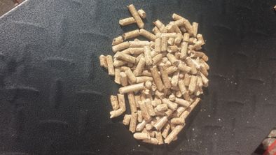 PELLET A1   Din  En Plus  PREMIUM   drzewny 6mm 8mm  igla