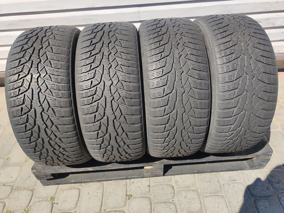 225.45.17 komplet opon zimowych Nokian