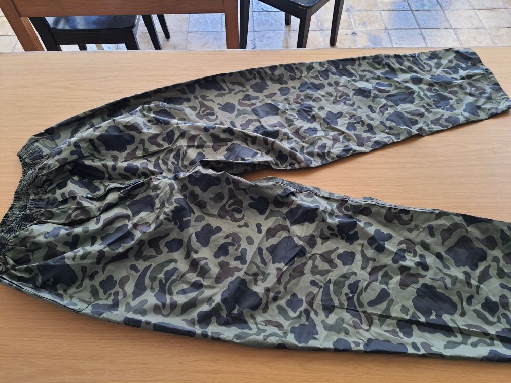 Fato camuflado impermeável XL