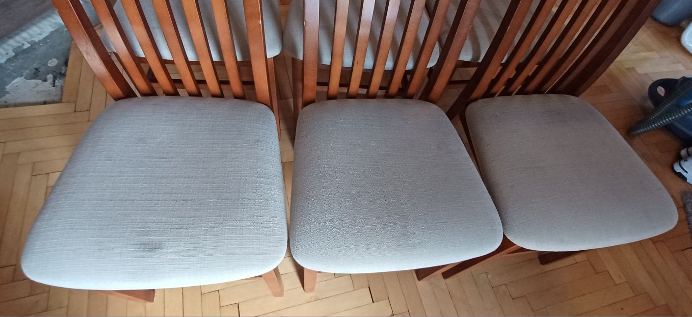 Stół rozkładany i krzesła, pełne drewno