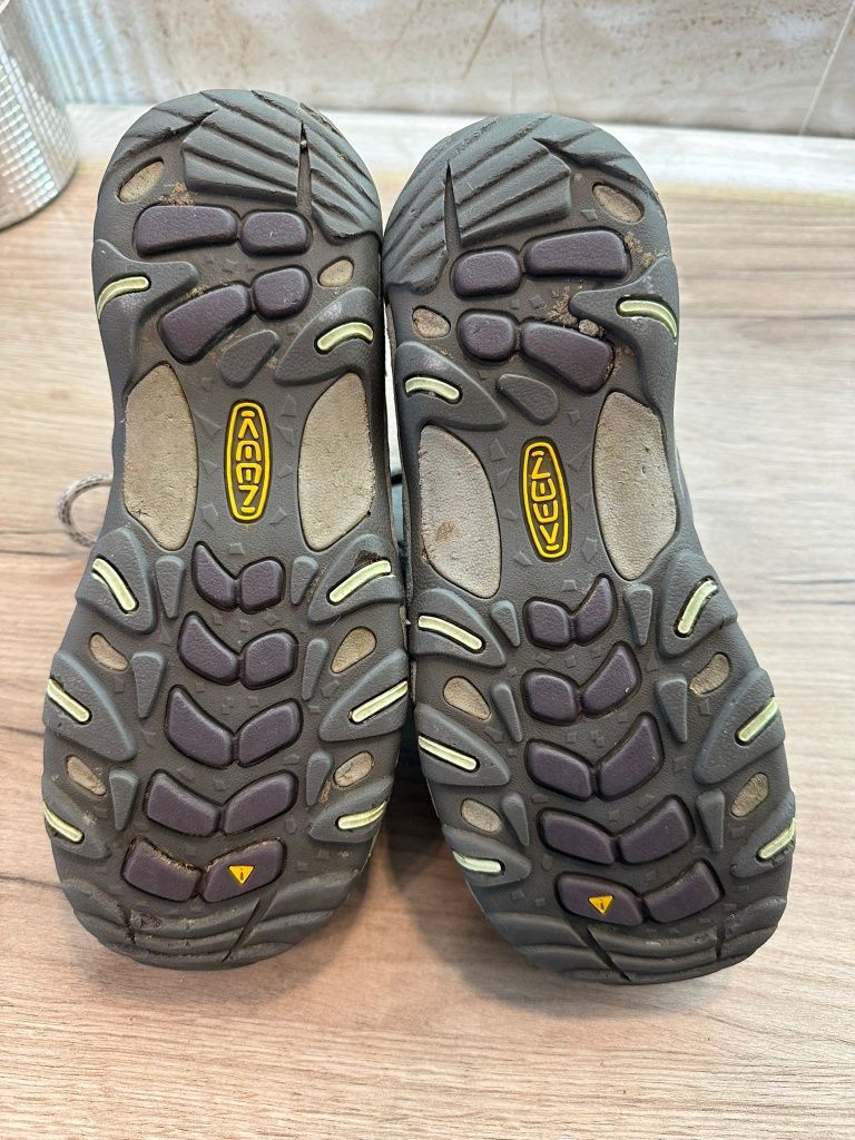 Buty trekkingowe Keen r. 38,5 25 cm