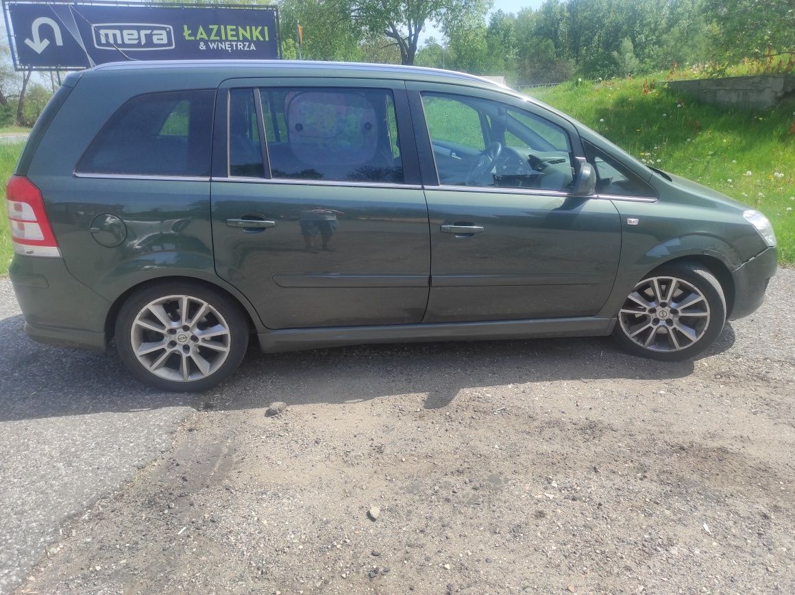 Sprzedam Opel Zafira 1.9 CDTI COSMO