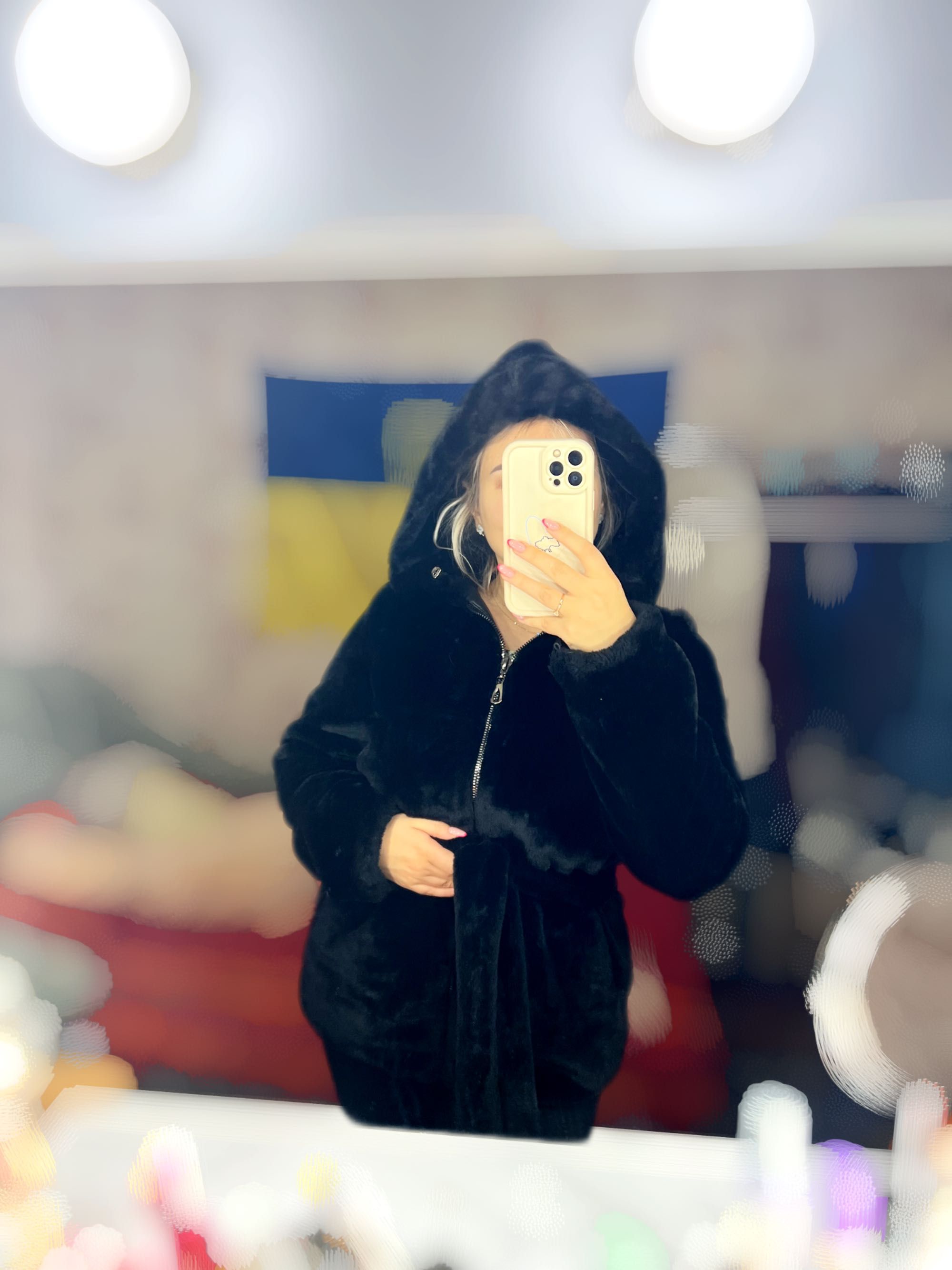 Чорна шубка еко хутро