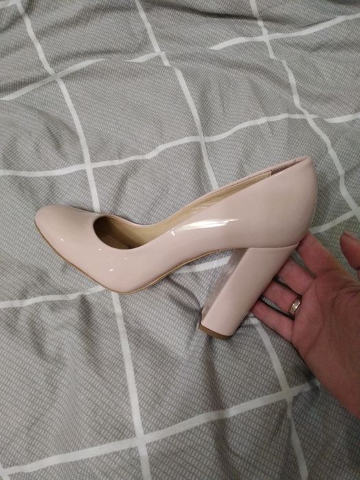 Туфлі із натуральної шкіри в ідеальному стані,36 розмір