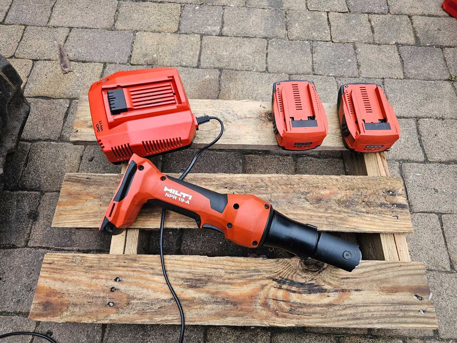 HILTI NPR 19-A zaciskarka jak nowa! 2x aku zestaw FAKTURA