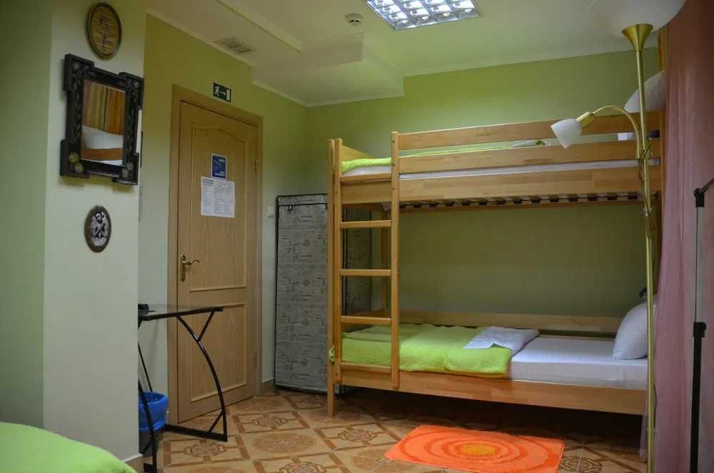 Общежитие Киев 1500 грн месяц проживания Хрещатик Сдам подселение