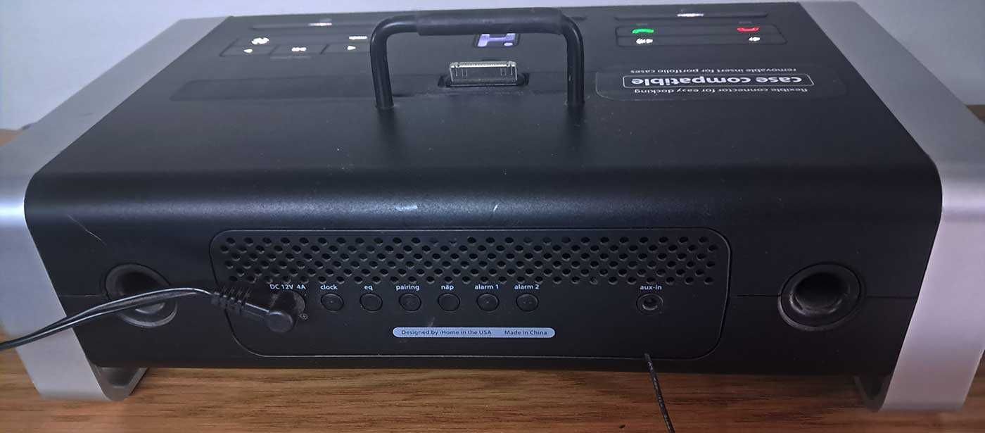 Radio, Bluetooth, zegar, Aux, stacja dokująca iPhone iHome iA100