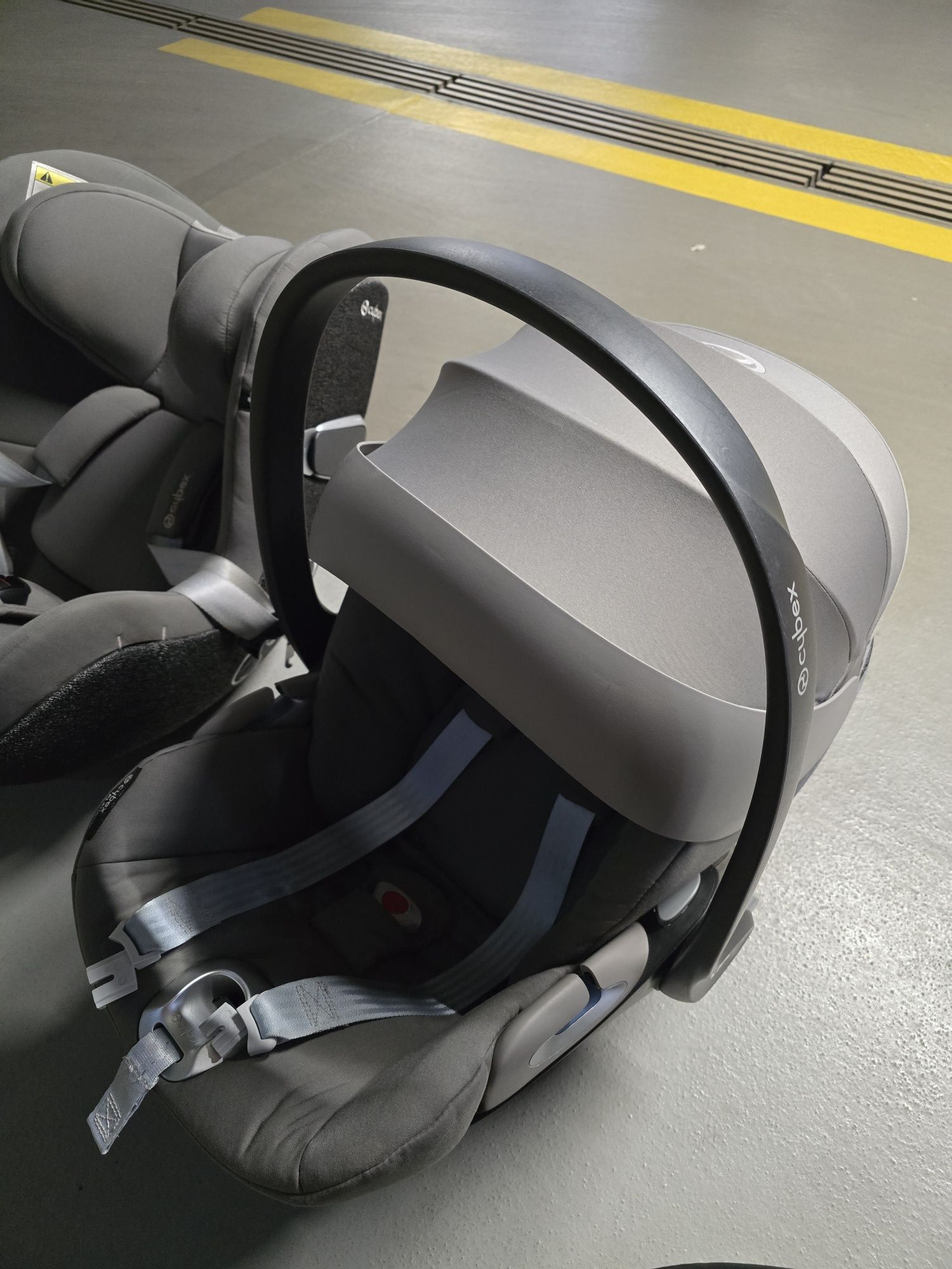 Kompletny zestaw fotelików Cybex: cloud Z i-size, sirona Z i obrotowa